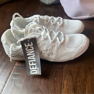 NWT Nfinity Halo Defiance cheer shoes size 11 brand new